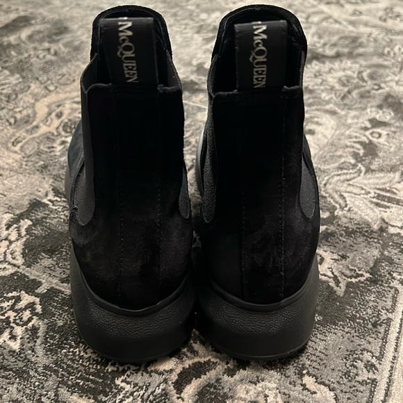 ALEXANDER MCQUEEN Black Suede Chelsea Ankle Boots, 37 - Picture 15 of 16